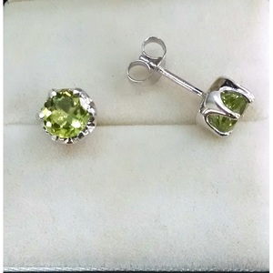 Pendientes de Peridoto Modernos con Forma de Tornillo Geométrico Romántico, con Diamantes, Turquesa, Perla y Acero Inoxidable - Product Image 1