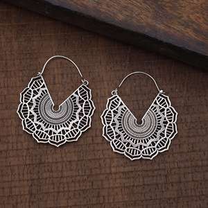 Pendientes de Aro con Mandala Tribal, Pendientes de Plata 925 para Mujer, Acabado en Plata Oxidada, Joyería Floral, Pendientes al por Mayor - Product Image 2