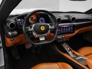 2019 Fer-rari Portofino Convertible RWD caja de cambios automática asientos de cuero cámara trasera aleación portaequipajes combustible diésel usado - Product Image 4