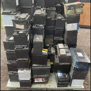 เศษแบตเตอรี่ตะกั่วระบายน้ำสำหรับรถยนต์และรถบรรทุก - Product Image 1