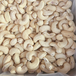 ราคาเม็ดมะม่วงหิมพานต์จากโรงงานเวียดนาม ราคาทั่วโลก เม็ดมะม่วงหิมพานต์ดิบออร์แกนิก ไม่มีเปลือก A180 ซานติโก เวียดนาม ลูกค้าสามารถสั่งผลิตแบบ OEM ODM ได้ - Product Image 1