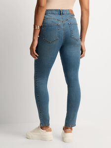 Prix de gros – Jean skinny en denim pour femme, modèle 2026, respirant, avec service de conception OEM - Product Image 2