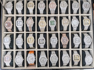 Bulk Purchase Luxury Mechanical Moissanite Classic Diver <b>Watch</b> Alloy Case <b>Digital</b> Dial Diamond Test Pass - Product Image 4