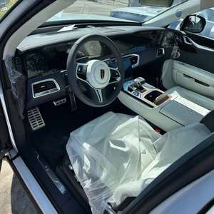 2025 E-HS-9 ระยะทางวิ่ง 660 กม. รุ่น Flag Collar Version Four สีควอนตัมซิลเวอร์เกรย์ไวท์คอมโบ ระบบขับเคลื่อนอัตโนมัติแบบสี่ล้อ หนังแท้ ACC สีเข้ม - Product Image 3