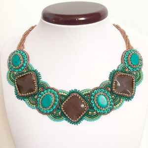 Collar de Moda con Cuentas de Vidrio y Bordado para Mujer, Estilo Moderno, Ideal para Regalos de Boda y Fiestas - Product Image 1