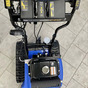 24 Mini souffleuse à neige à air chaud avec moteur Loncin prêt à l'emploi, neuve ou d'occasion pour la construction agricole, modèle de balayeuse à neige prêt à l'exportation - Product Image 2