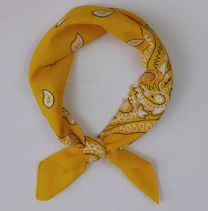 Foulards bandana en soie faits à la main nouvelle mode accessoire de cheveux coloré imprimé logo personnalisé pour les femmes conception unique de mouchoir - Product Image 6