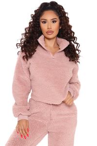 Conjunto de Sudadera con Capucha y Pantalones Acampanados con Pedrería para Mujer, Estilo Urbano Personalizado - Product Image 1