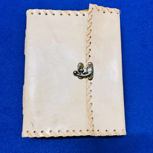 สมุดโน้ตสายหนัง A4สไตล์วินเทจของแท้ปกแข็งปรับแต่งได้เข็มขัดกระดาษปิดหัวเข็มขัด deckle ขอบสำหรับไดอารี่ - Product Image 1