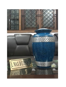 ผู้ส่งของชาวอินเดียโกศโลหะสำหรับผู้ใหญ่สำหรับเก็บขี้เถ้างานศพในโอกาสต่างๆ - Product Image 2