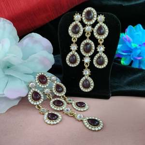 ต่างหูหินคุนดันสุดหรูสำหรับผู้หญิงเครื่องประดับชนเผ่าอินเดียที่มีฝีมือระดับพรีเมียมและหินหลากสี - Product Image 6
