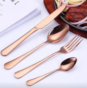 Ensemble de couverts en métal plaqué or rose au design unique en acier inoxydable, fait à la main pour restaurants, cafés et cuisines à domicile, ensembles de haute qualité - Product Image 2