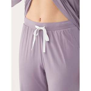 Conjunto de Salón de Bambú de Manga Larga Premium Personalizado para Mujer, Bata de Spandex Premium con Cierre de Cordón, Suave y Transpirable para la Temporada de Otoño - Product Image 2
