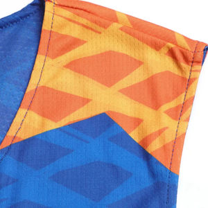 Nouvelle arrivée Kit de sport de basket-ball personnalisable Uniforme d'équipe respirant en grandes tailles comprenant des ensembles avec méthode d'impression au Pakistan - Product Image 6