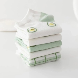 Chaussettes de cheville à motif d'avocat à carreaux pour femmes Chaussettes décontractées respirantes et respirantes pour la vie quotidienne Logo sur le corps - Product Image 6