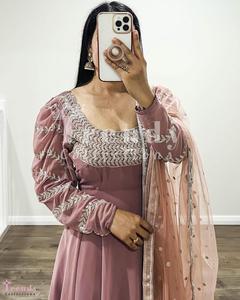 คุณภาพที่ดีที่สุด2023ออกแบบใหม่บริสุทธิ์นุ่ม Faux Georgette ชุดที่มีกางเกงและ Dupatta ผู้หญิงแฟชั่นผู้ผลิตจากอินเดีย - Product Image 2