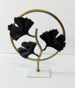 Sculpture décorative en métal design moderne Décoration de table Offre Spéciale de haute qualité pour objet décoratif de table de bureau - Product Image 2