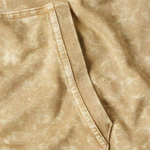 เสื้อฮู้ดดี้ผู้ชายทรงบ็อกซี่ แขนเสื้อแบบดรอปโชลเดอร์ ผ้าเฟรนช์เทอร์รี่ ตัดเย็บแบบครอป ซิปหน้า ประดับหมุดและคริสตัล น้ำหนักมาก สไตล์สตรีทแวร์ รับผลิตตามแบบ OEM - Product Image 3