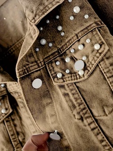Veste en jean pour femme OEM avec rivets décoratifs, couleur unie, vêtement décontracté, veste d'automne, manteau en jean boutonné, denim oversize - Product Image 2