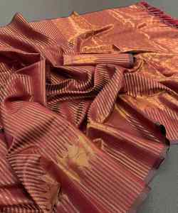 Sari para fiesta de boda en seda con encaje de flores y blusa de terciopelo - Product Image 3