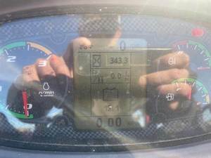 Tractor IH Farmall 75C 2021, 4WD, 70HP, Alta Productividad con Bomba y Caja de Cambios para Agricultura - Product Image 6