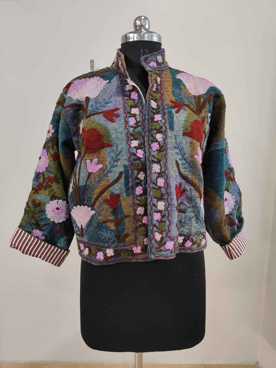 ตามที่แสดงเป็นภาพ