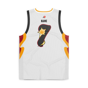 Maillot de basketball à sublimation avec dégradé de couleurs latérales et blocs de couleur, personnalisable avec nom d'équipe, numéro et logo vintage, 100 % polyester, chemises de sport - Product Image 2