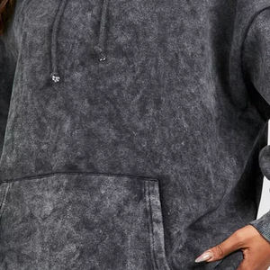 เสื้อฮู้ดผู้หญิงคุณภาพสูงแบบขายส่ง ทรงโอเวอร์ไซส์ อุ่นสบาย / รับสกรีนโลโก้ ดีไซน์ล่าสุด ระบายอากาศได้ดี เหมาะสำหรับฤดูหนาว - Product Image 5