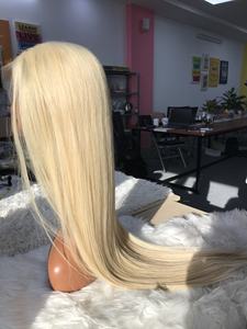 Perruques en dentelle HD 100%, cheveux bruts vietnamiens raides, perruque en dentelle frontale pré-plumée, style vague profonde, couleur naturelle pour femmes noires - Product Image 5