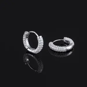 Boucles d'oreilles créoles en diamant de laboratoire écologique de qualité supérieure en argent sterling – Idéal pour les fêtes - Product Image 3