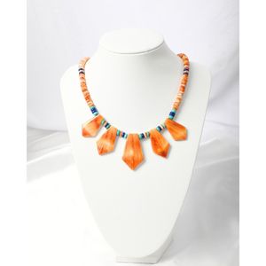 สร้อยคอประดับลูกปัดตัวเลขโบราณจากเปลือกหอยอำพัน - Product Image 3
