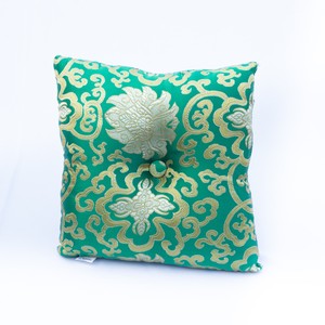 <b>Throw</b> <b>Pillows</b> for All Seasons: Cushions that Add Comfort and Style to Your Home - Product Image 5