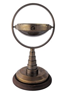 Boussole en laiton antique nautique unique créative art de camping et boussole antique décorative à collectionner décor de bureau à la maison - Product Image 4