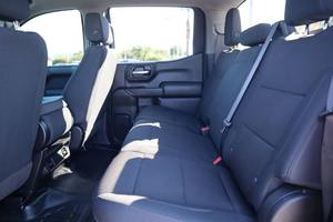 Auto Usado Confiable, GMC Sierra 1500 Pro 2025, 4 Puertas, Cabina Doble, 5.8 pies SB (Motor Turbo de 2.7L y 4 Cilindros, 8A) - Product Image 5