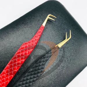 Pinzas de extensión de pestañas con logotipo personalizado de acero inoxidable sostenible curvo en ángulo de 45 90 grados, pinzas de pestañas puntiagudas probadas a mano - Product Image 3