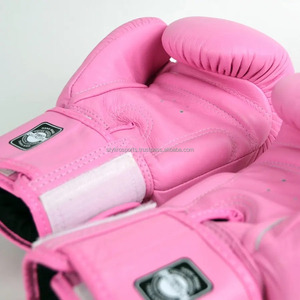 Guantes de entrenamiento de Muay Thai de cuero genuino con logotipo personalizado para boxeo, gimnasio, club de entrenamiento - Product Image 4