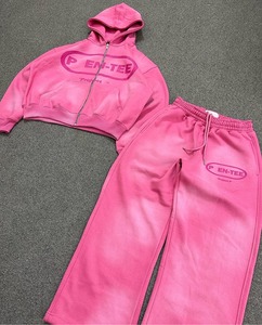 ชุดวอร์มผู้ผลิตตามสั่ง ผ้าฝ้าย 100% เฟรนช์เทอร์รี่ 500 แกรม ล้างสีแบบแอซิดวอช พร้อมลายพ่นสเปรย์ ชุดวอร์มแบบยูนิเซ็กซ์ - Product Image 5