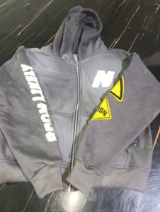 เสื้อฮู้ดผู้ชายแบบสวมหัวผ้าคอตตอนซักได้มีลายปักปักมีสไตล์ - Product Image 2