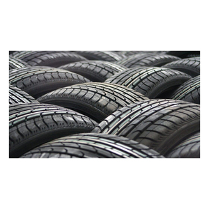 Chatarra de neumáticos de automóviles postconsumo suministrada para reutilización industrial con calidad clasificada y opciones de envío a granel - Product Image 3