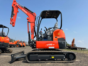 Mini-excavatrice sur chenilles compacte Kubota, machine de terrassement Kubota KX030-4, excavatrice hydraulique Kubota à vendre - Product Image 2