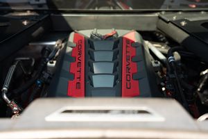 Corvette Stingray Coupé 2023 con Motor LT2 V8, Paquete de Rendimiento Z51, Mayormente sin Modificaciones, Propiedad de Florida - Product Image 5