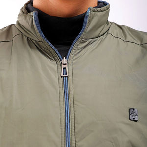 2025 personnalisé hommes Softshell gilet haute qualité à capuche chaud décontracté sans manches hiver tissu fabricant col montant mince gilets - Product Image 6
