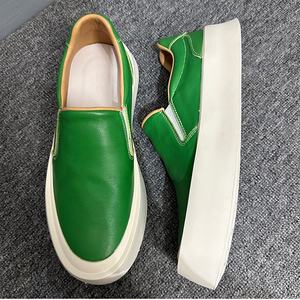 รองเท้ากีฬาลำลองสำหรับผู้ชาย รองเท้าผ้าใบกีฬาน้ำหนักเบาสำหรับวิ่ง เดิน และออกกำลังกาย ระบายอากาศได้ดี พร้อมพื้นรองเท้าที่ใส่สบาย - Product Image 5