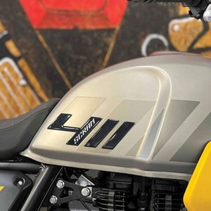 Adesivi e Protezioni Laterali per Serbatoio Compatibili con Royal Enfield Scram 411 per una Maggiore Sicurezza - Product Image 1