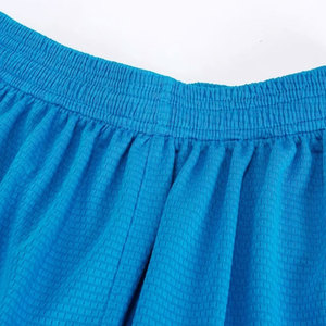 Uniformes de baloncesto antiarrugas hechos de poliéster de material duradero fabricados profesionalmente - Product Image 3