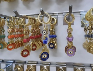 DAFNI <b>BIG</b> PAZAR Fashion Alloy Carabiner Keychain Enamel Gold Finish Unique Enamelled Tips Various 3D Shapes Embossing Printing - Product Image 3
