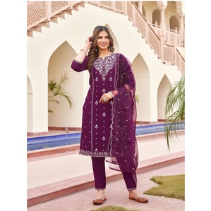 Maruti แฟชั่นโดยความต้องการสูงขายผ้าไหมโรมันผู้หญิงกางเกงคอร์ติสชุดสําหรับงานแต่งงานสวมใส่ใช้ในราคาต่ํา - Product Image 1