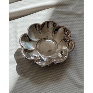 Handcrafts Fruit Serving Dish <b>Bowl</b> hot Selling Tableware Fruits Platter Dish Snacks Cookie Platter Tray Country Style <b>Metal</b> <b>bowl</b> - Product Image 5