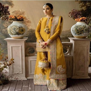 Trajes de Pantalón XS de Algodón de Alta Demanda para Mujer, Estilo Punjabi, con Botones, Decoraciones de Encaje y Cristales, 2023 - Product Image 5