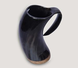 Vase à boire authentique en corne de bœuf naturelle avec étui de transport en cuir noir de qualité supérieure et bandoulière réglable décorative - Product Image 1